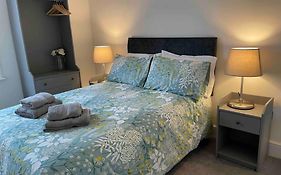 May Cottage In Stratford Upon Avon